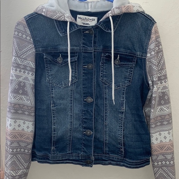 Jacket - Picture 1 of 2